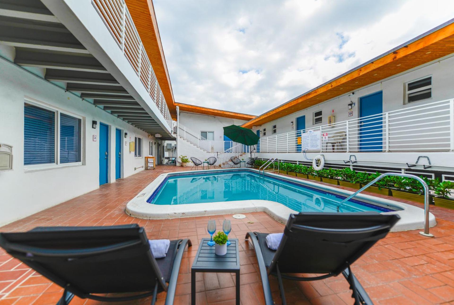 Spacious Studio With Balcony And Parking At The Beach -M46 Hollywood Kültér fotó